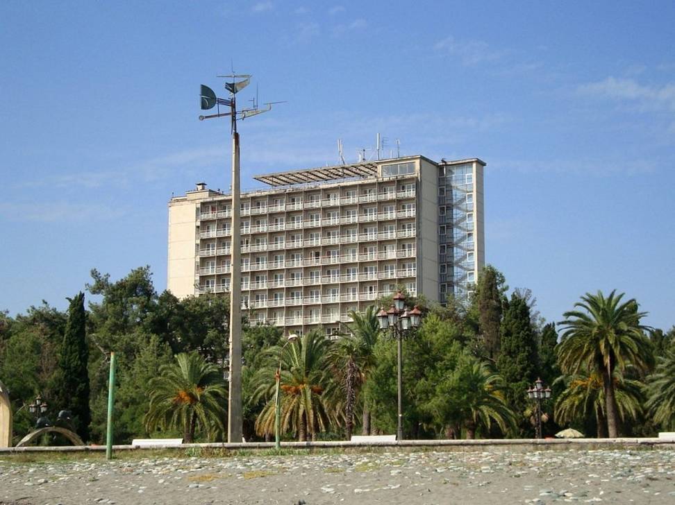 https://wikiway.com/upload/resize_cache/uf/24c/1024_800_1/pitsunda_7.jpg